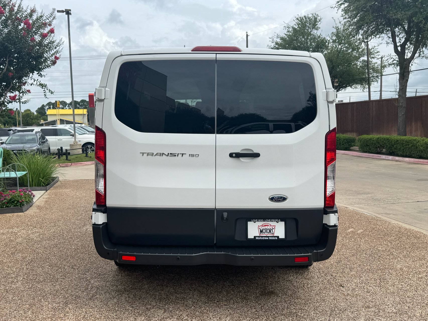 Used 2018 Ford Transit 150 XL RWD image 9