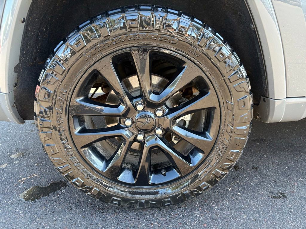 Used 2020 Jeep Grand Cherokee Altitude AWD/4WD image 6