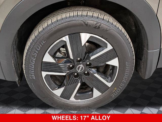 Certified 2025 Nissan Kicks SV w/ SV Premium Package AWD/4WD image 11