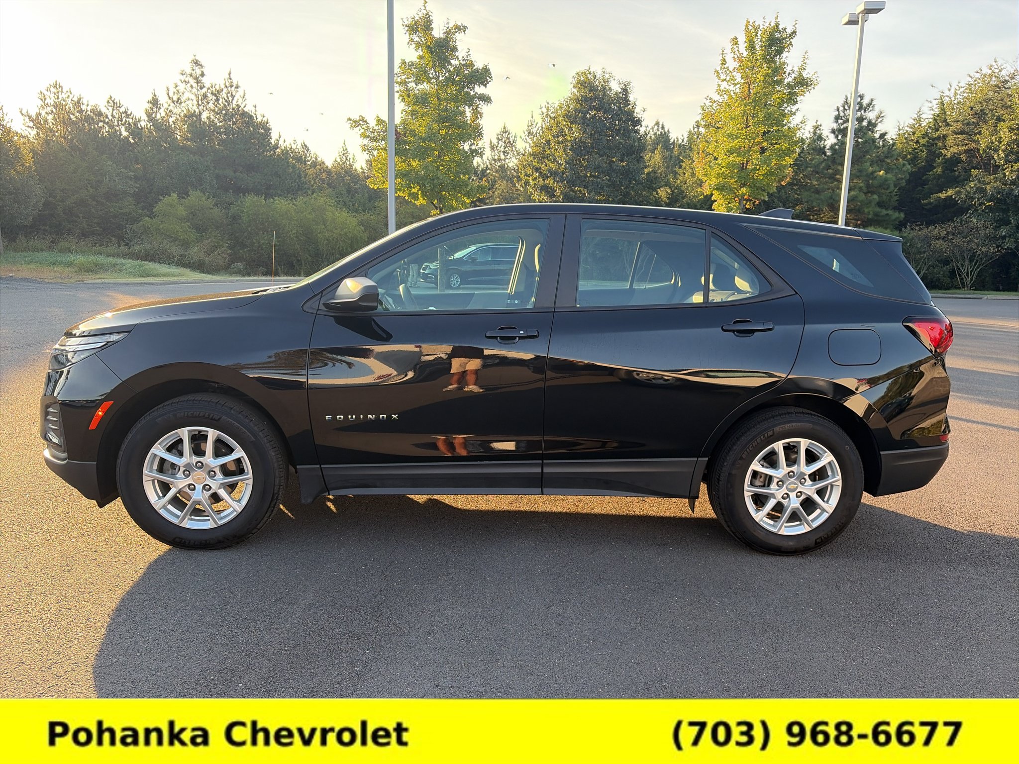 Certified 2024 Chevrolet Equinox LS w/ Driver Confidence II Package FWD image 4