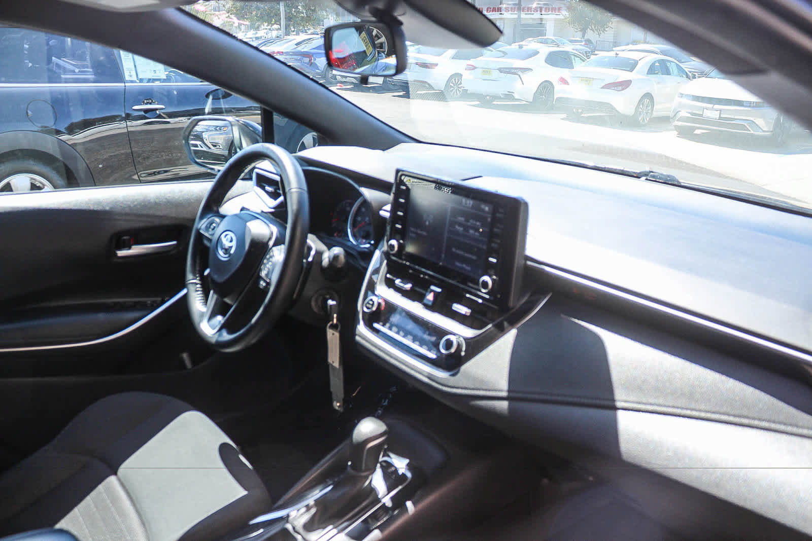 Used 2022 Toyota Corolla SE FWD image 21