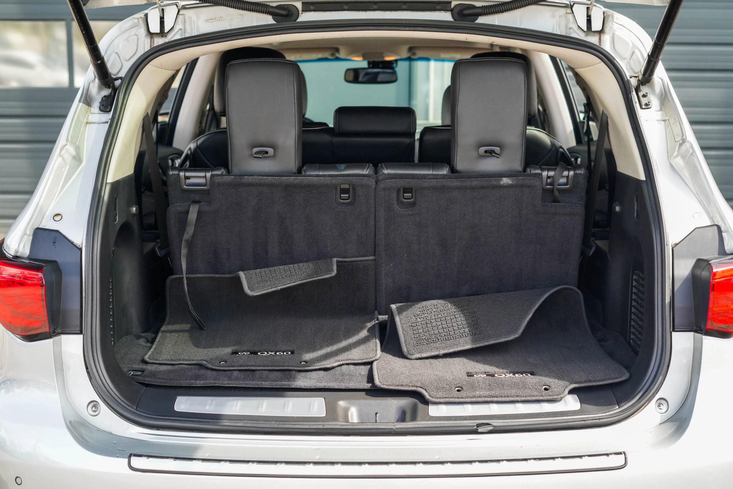 Used 2016 INFINITI QX60 AWD w/ Premium Plus Package image 34