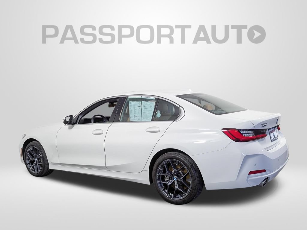 Used 2025 BMW 330i xDrive Sedan w/ Premium Package AWD/4WD image 3
