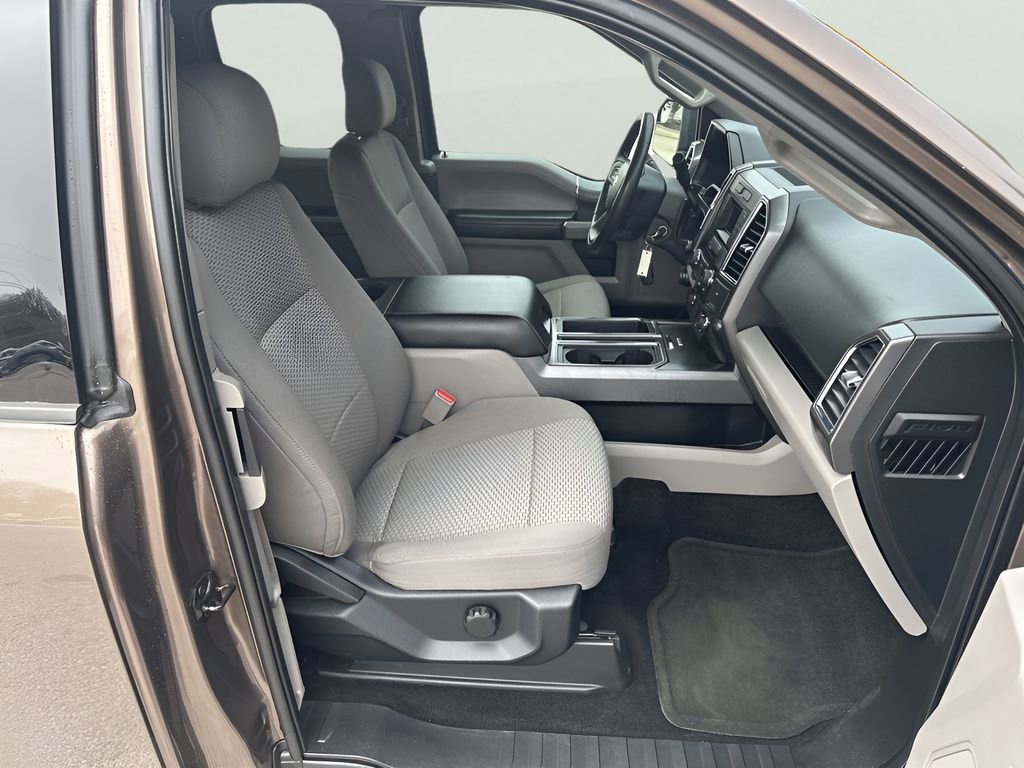 Used 2016 Ford F150 XLT w/ Equipment Group 301A Mid image 26