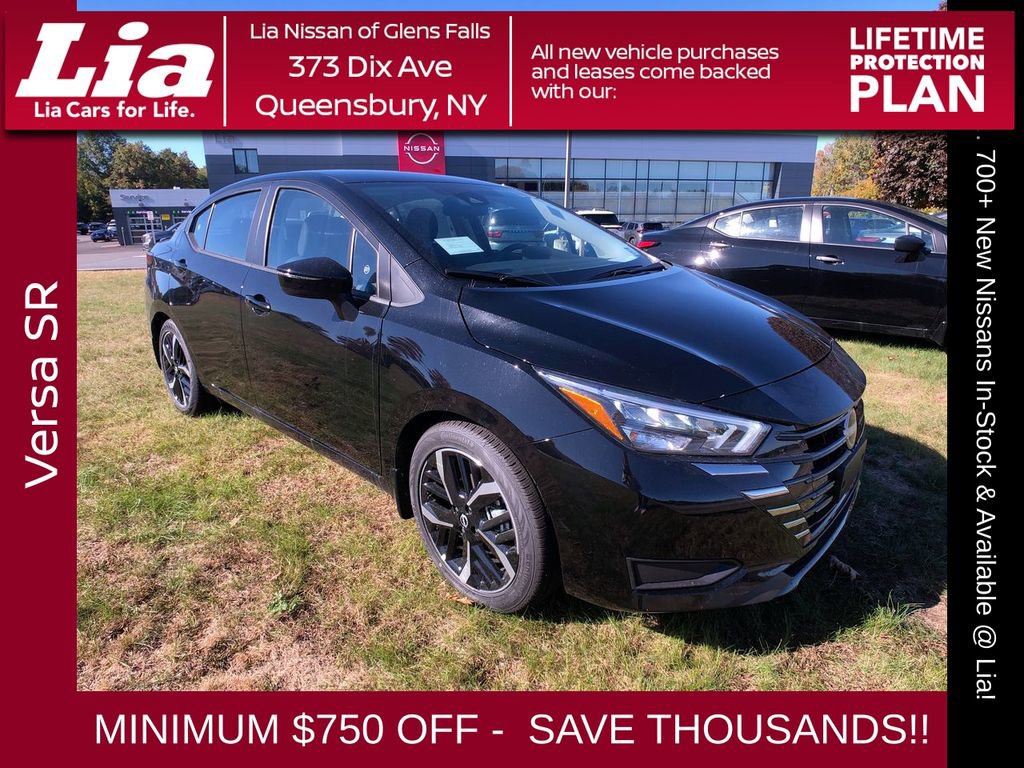 New 2025 Nissan Versa SR w/ Trunk Package