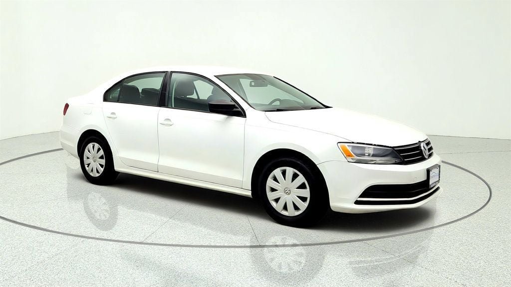 Used 2016 Volkswagen Jetta S FWD image 3