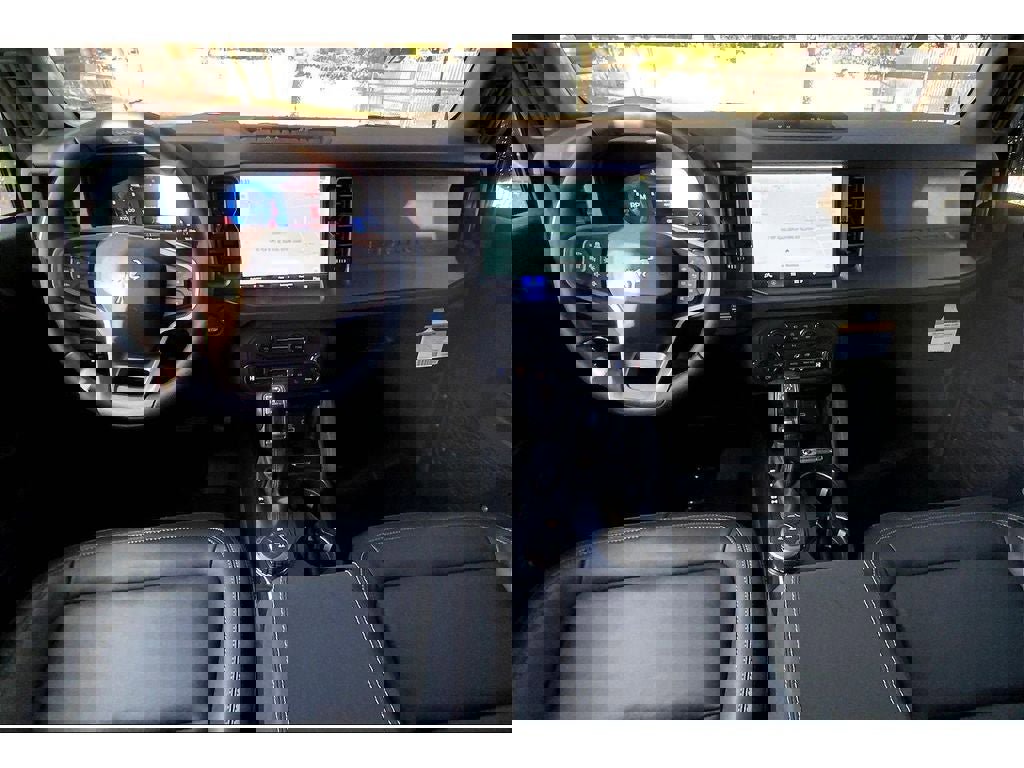 New 2025 Ford Bronco Badlands image 22