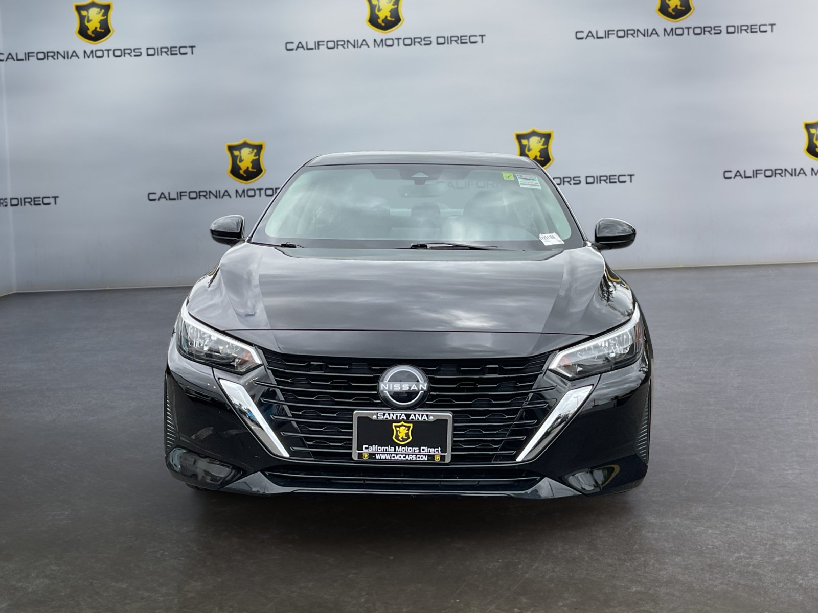 Used 2025 Nissan Sentra SV FWD image 2