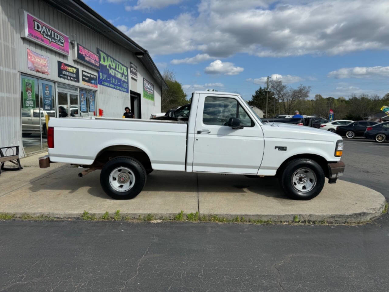 Used 1994 Ford F150 XL image 4