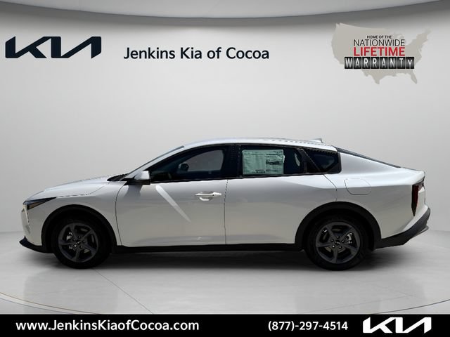 New 2026 Kia K4 FWD image 9