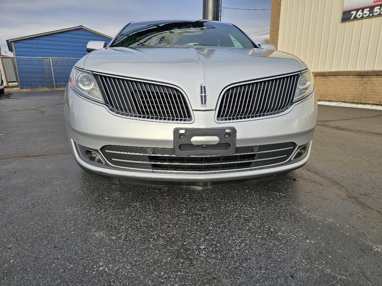 Used 2014 Lincoln MKS image 26