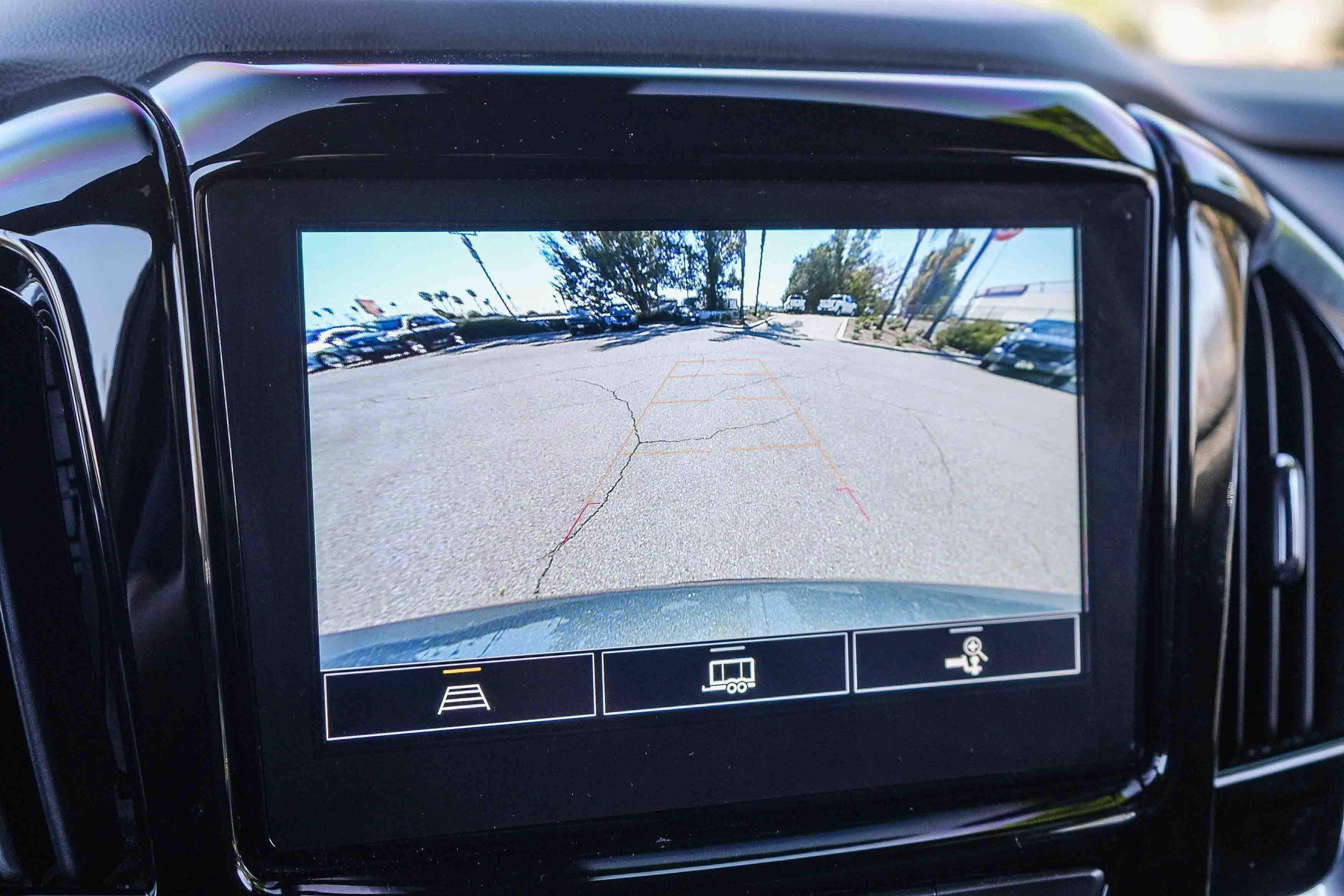 Used 2022 Chevrolet Traverse LT FWD image 24