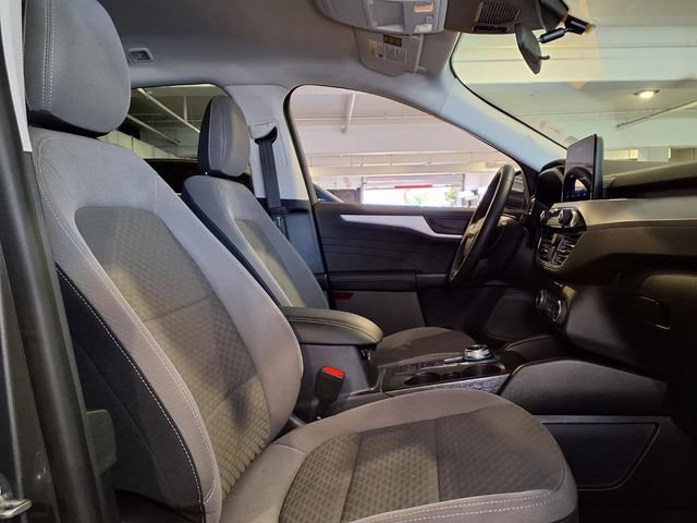 Certified 2022 Ford Escape SE w/ SE Sport Appearance Package FWD image 28