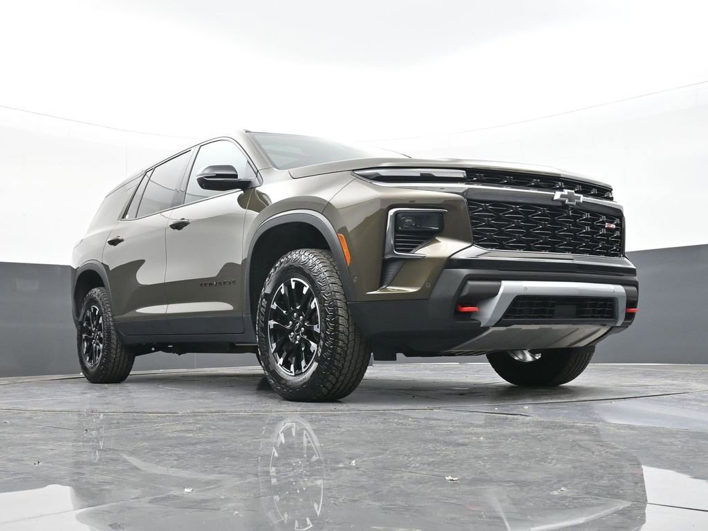 Used 2024 Chevrolet Traverse Z71 w/ Enhanced Driving Package image 48