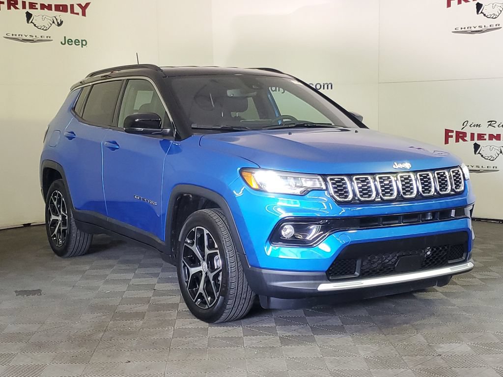 Used 2024 Jeep Compass Limited AWD/4WD image 2