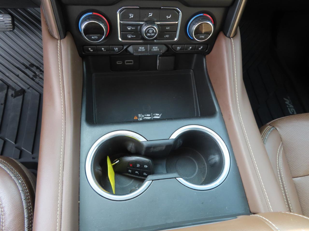 Used 2021 Chevrolet Tahoe High Country w/ Premium Package image 39