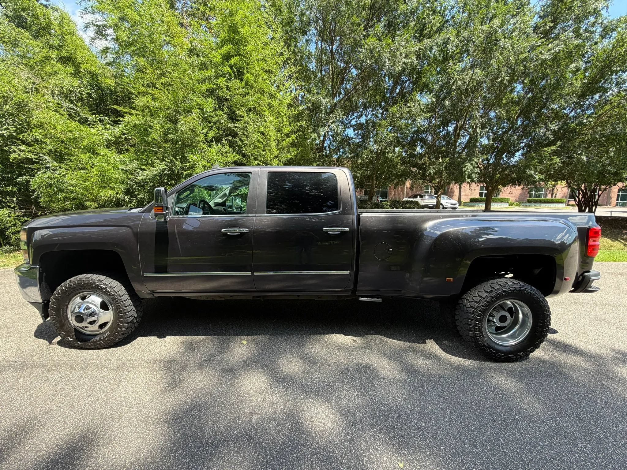 Used 2015 Chevrolet Silverado 3500 LTZ w/ Duramax Plus Package AWD/4WD image 7