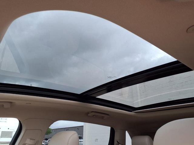 Used 2018 Lincoln MKX Reserve w/ Driver Assistance Package image 9