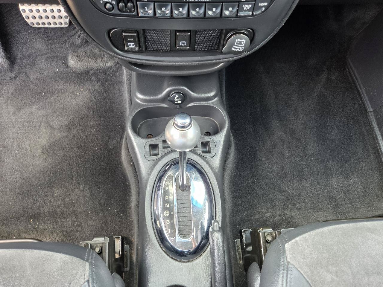 Used 2004 Chrysler PT Cruiser Limited FWD image 16