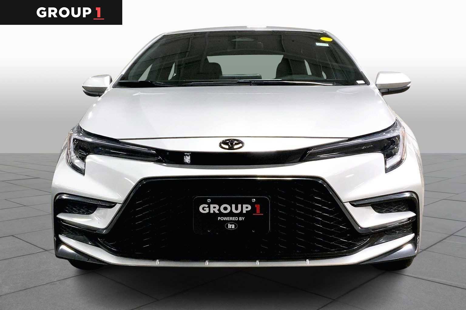 Certified 2025 Toyota Corolla SE image 3