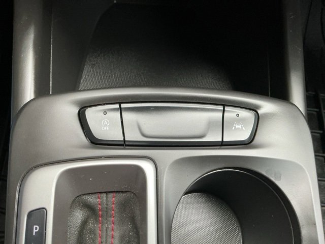 Used 2024 Chevrolet Trax RS w/ Sunroof Package image 13