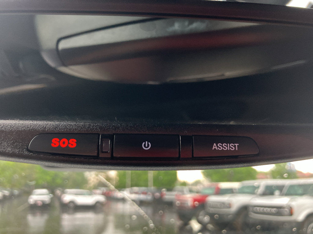 Used 2022 Dodge Durango R/T w/ Tow 'N Go Package AWD/4WD image 26