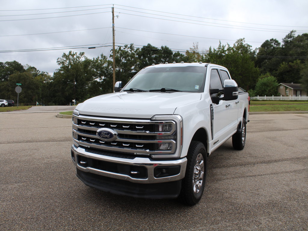 Used 2024 Ford F250 Lariat w/ Lariat Ultimate Package AWD/4WD image 4