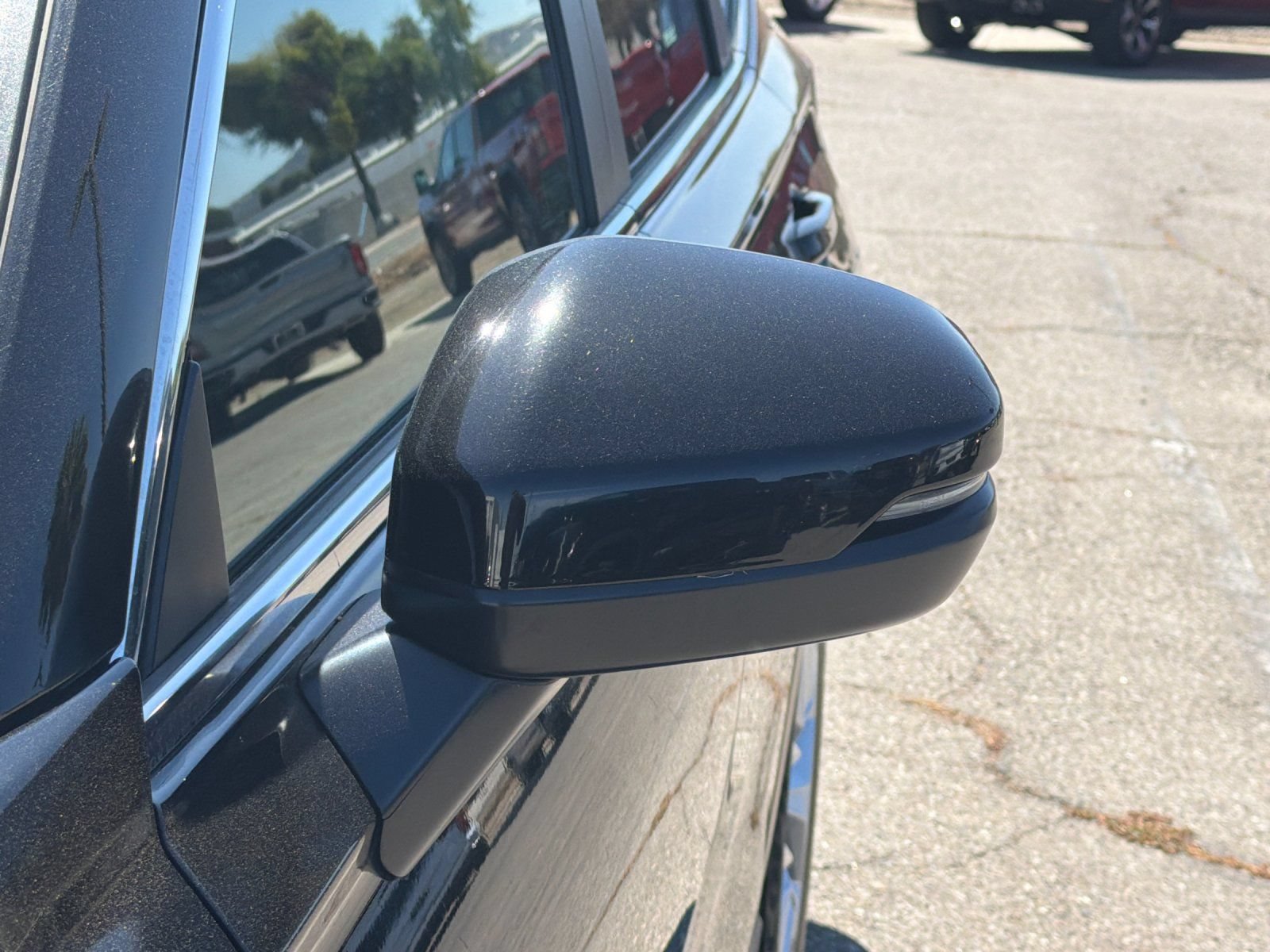 Used 2025 Honda CR-V LX image 39