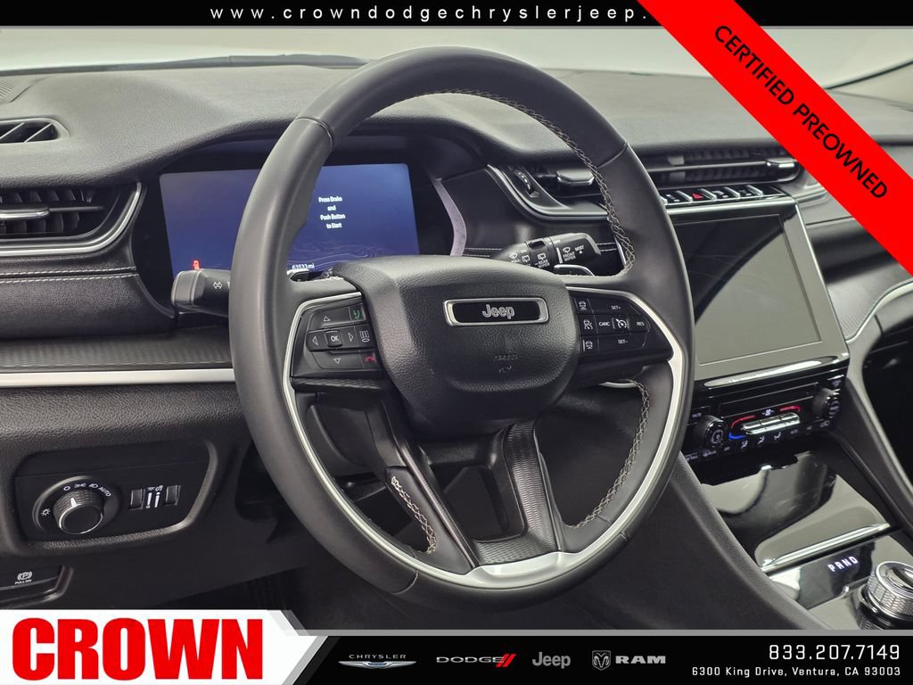Used 2024 Jeep Grand Cherokee Laredo AWD/4WD image 22