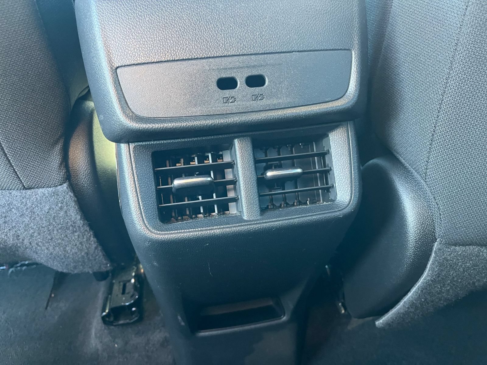 Used 2025 Chevrolet Equinox LT FWD image 22