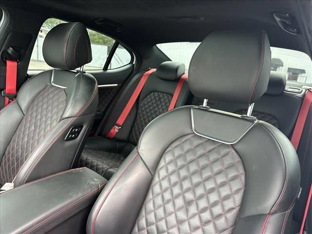 Used 2023 Genesis G70 3.3T image 23