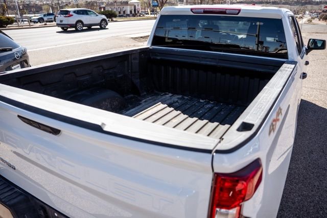 Used 2025 Chevrolet Silverado 1500 W/T w/ WT Value Package image 9