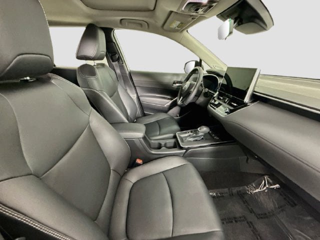 Certified 2026 Toyota Corolla Cross XLE w/ Convenience Package AWD/4WD image 31