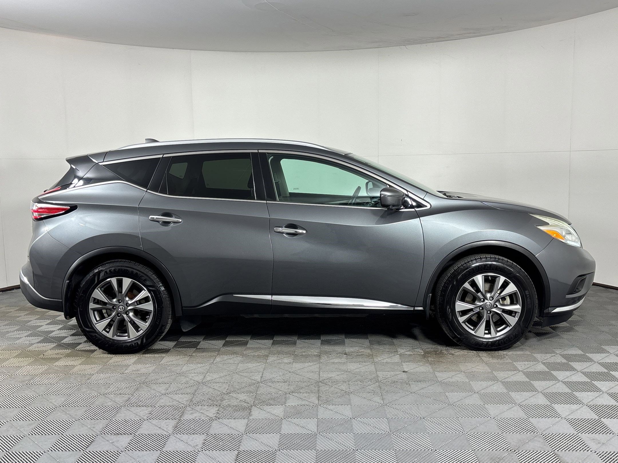 Used 2017 Nissan Murano SL w/ SL Technology Package FWD image 8