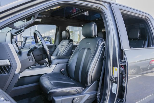 Used 2018 Ford F250 Platinum w/ Platinum Ultimate Package AWD/4WD image 25