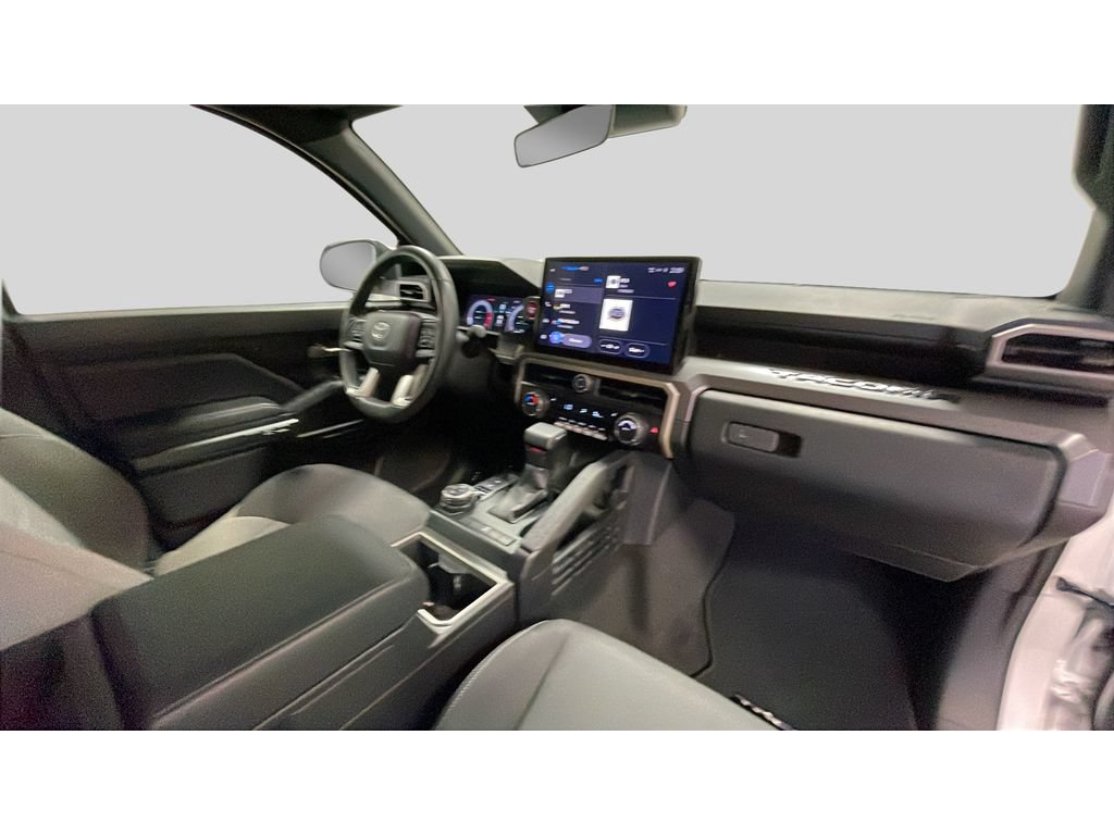 Used 2024 Toyota Tacoma TRD Off-Road AWD/4WD image 18