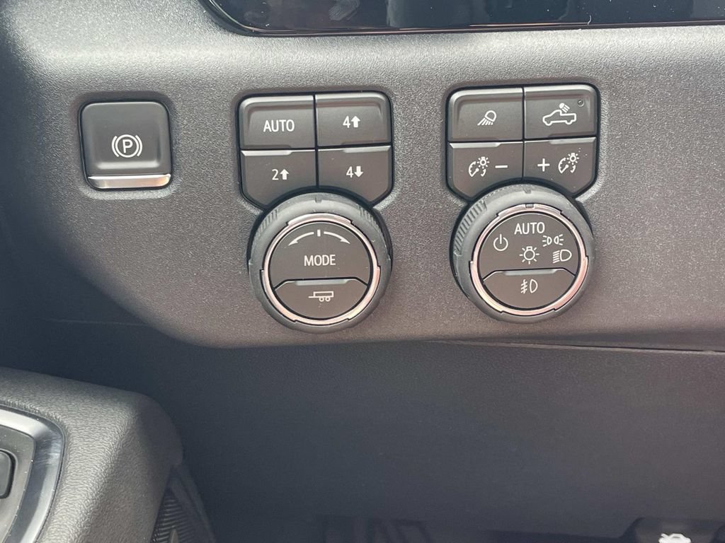 New 2026 Chevrolet Silverado 2500 LTZ w/ LTZ Plus Package AWD/4WD image 33