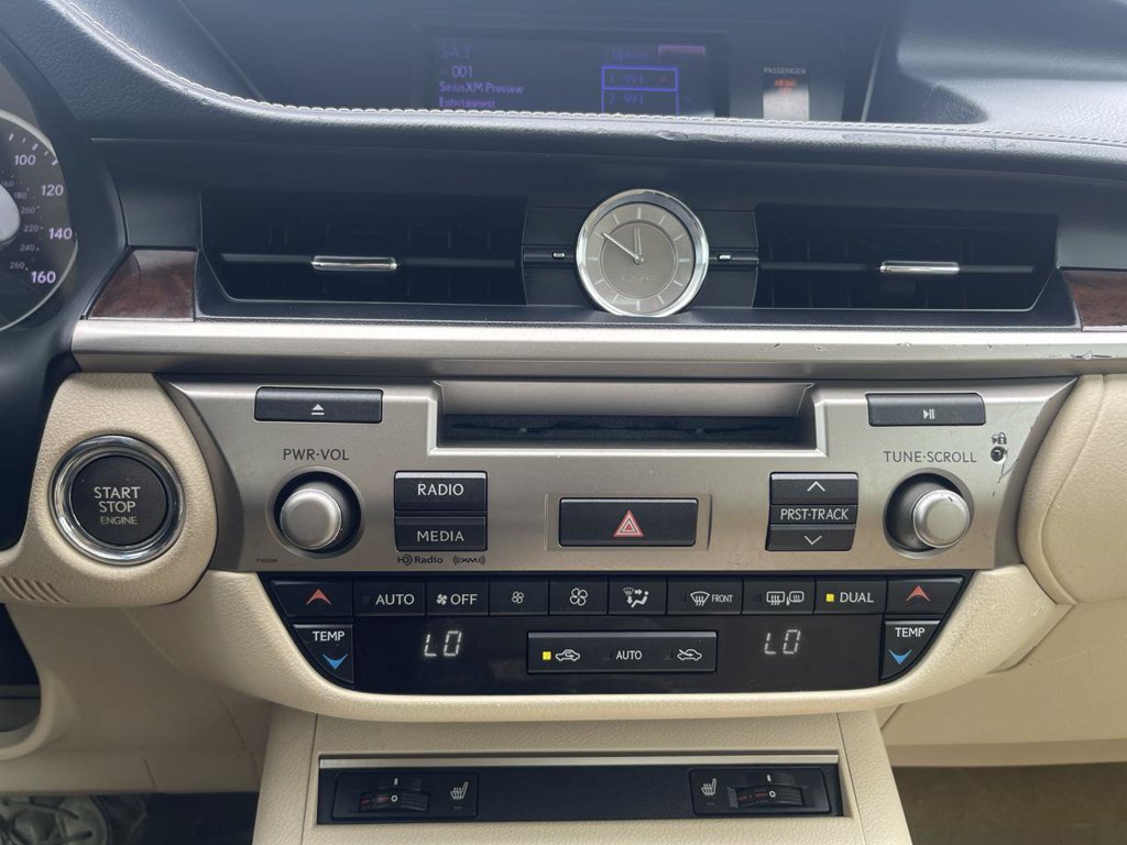 Used 2013 Lexus ES 350 w/ Premium Pkg FWD image 35