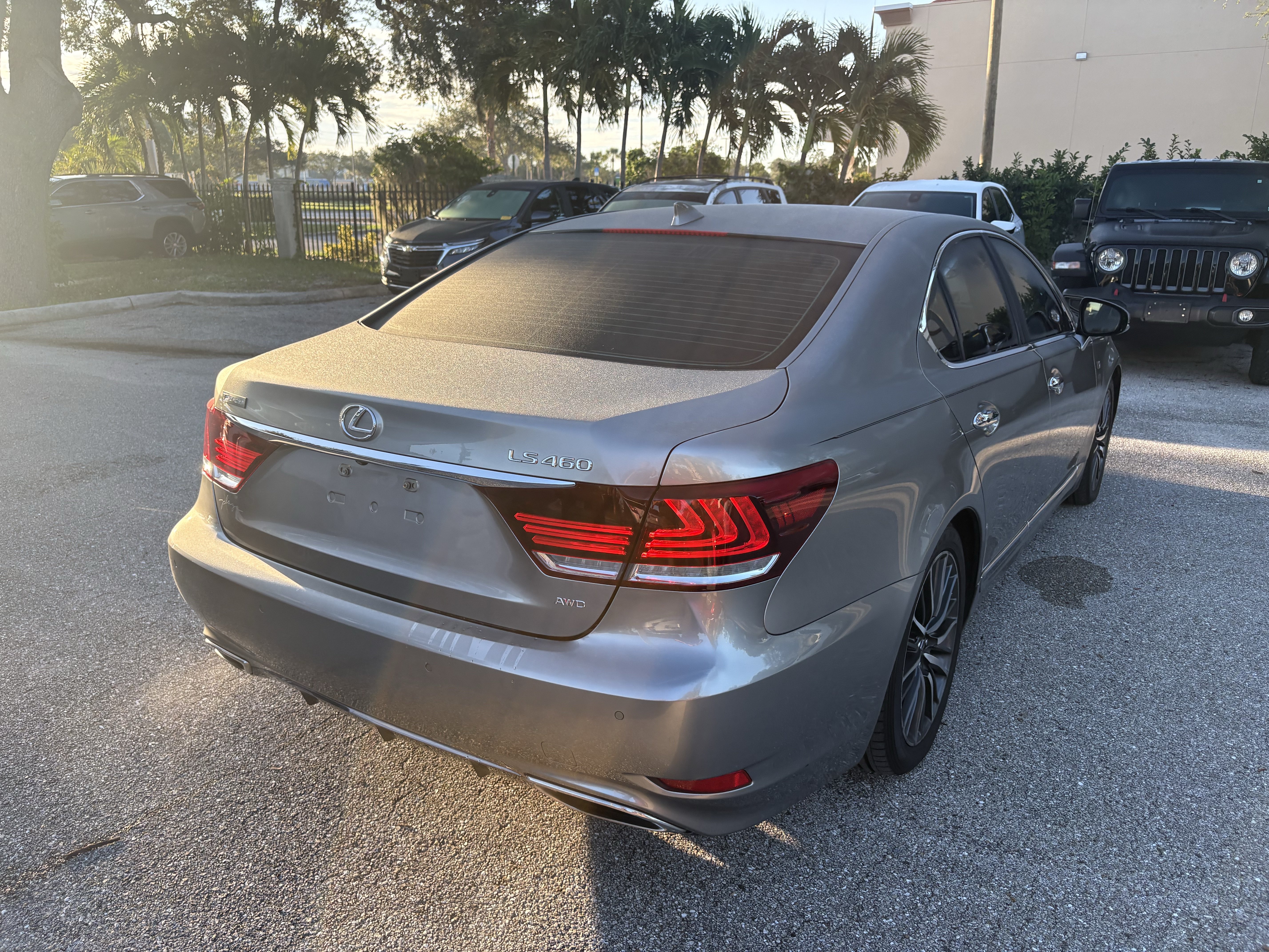 Used 2016 Lexus LS 460 AWD w/ F Sport Package image 8