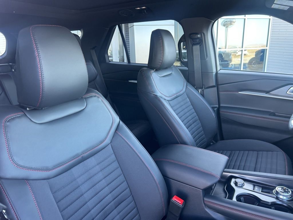 New 2026 Ford Explorer ST-Line image 11