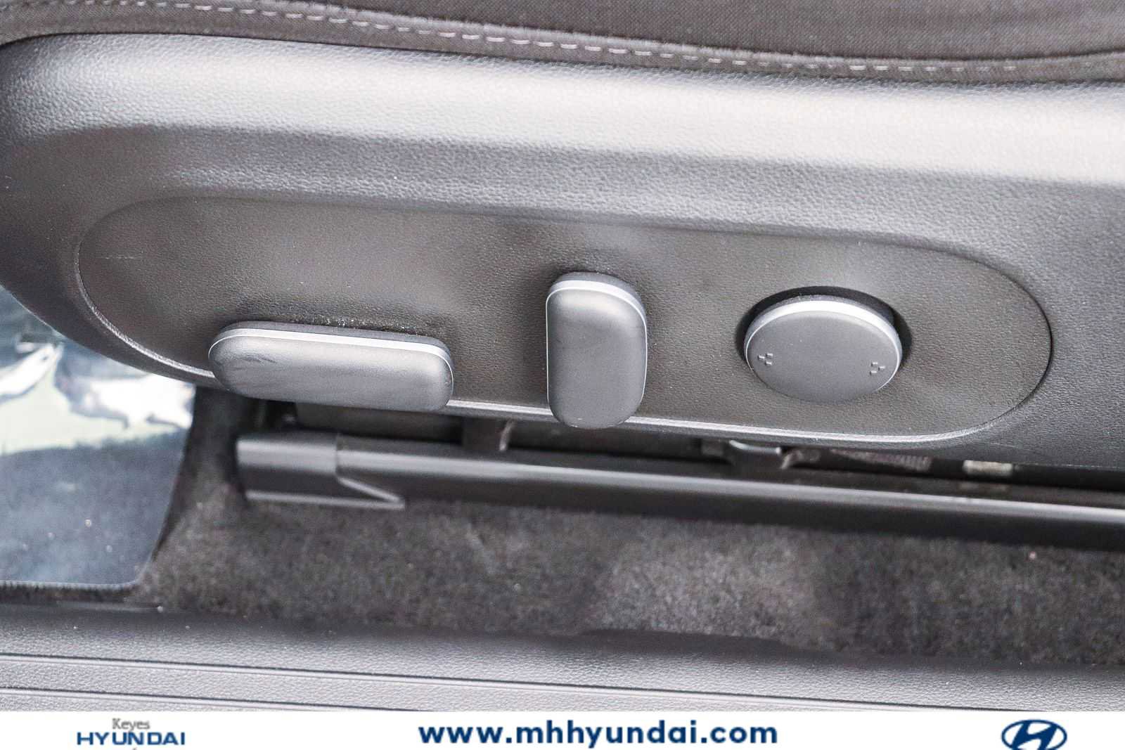 Used 2024 Hyundai Ioniq 6 Limited RWD image 19