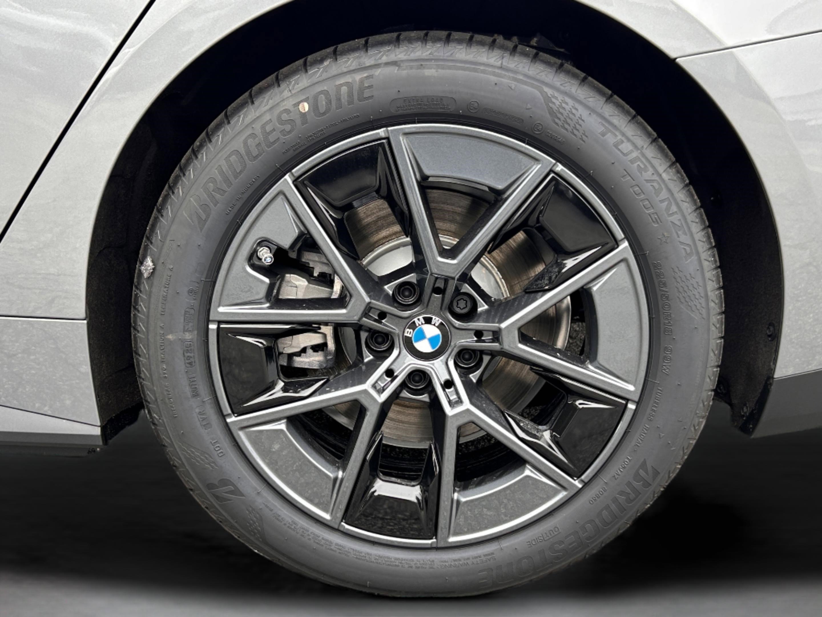 Used 2026 BMW i4 eDrive40 w/ Parking Assistance Package RWD image 35