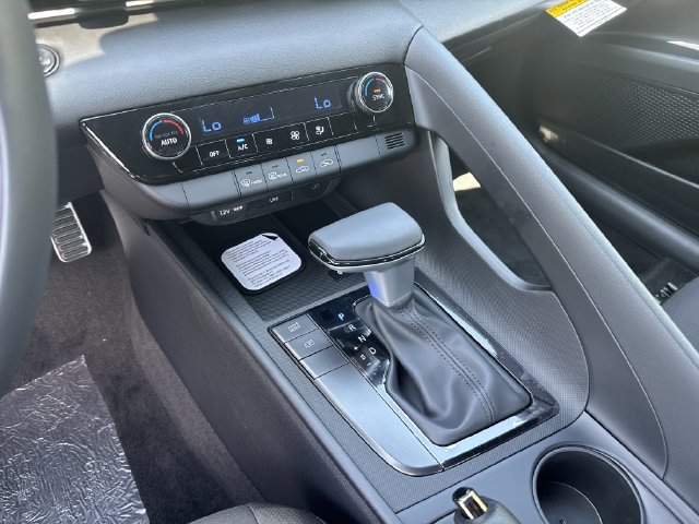 New 2026 Hyundai Elantra Sport FWD image 33