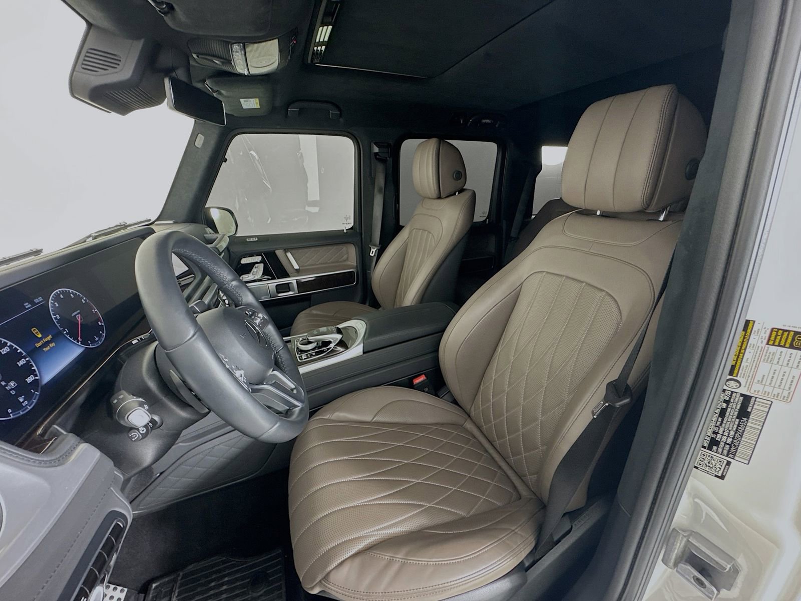 Used 2023 Mercedes-Benz G 550 image 8