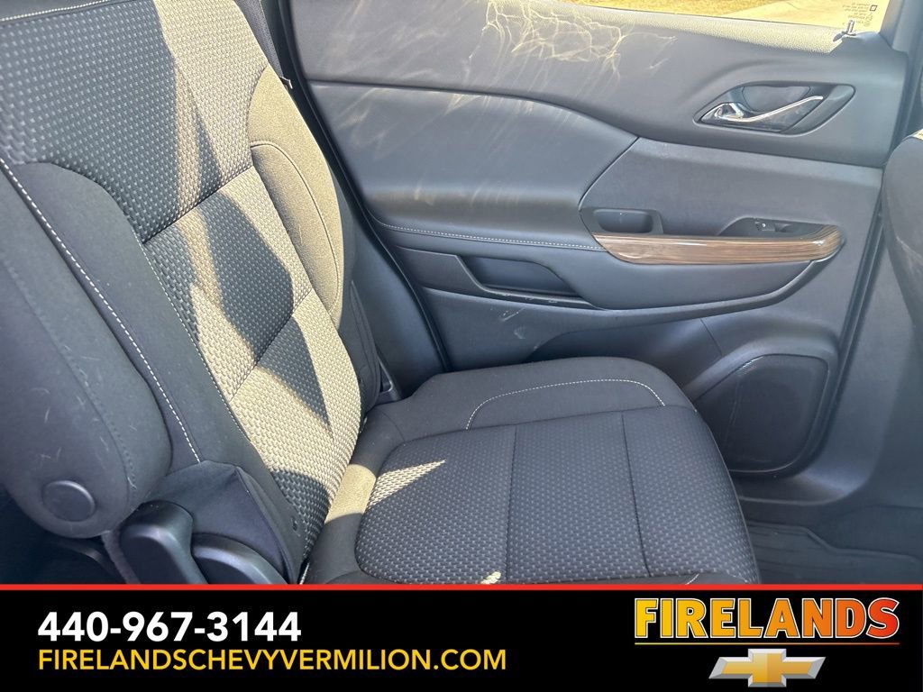 Certified 2023 GMC Acadia SLE w/ Driver Convenience Package image 37