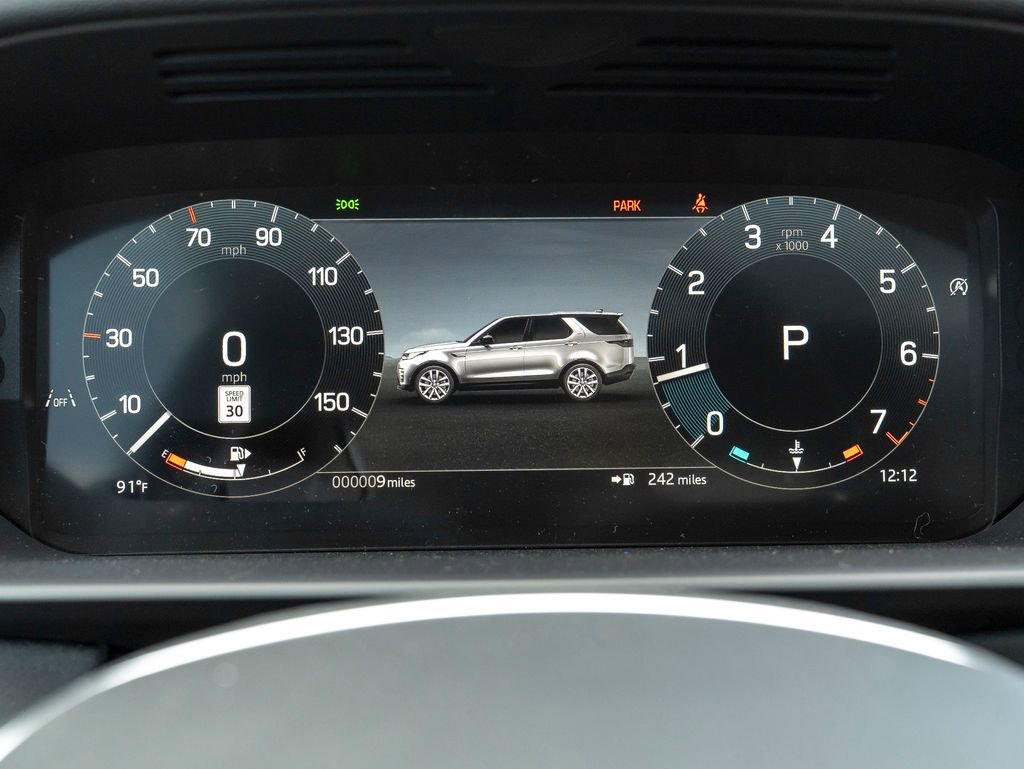 New 2025 Land Rover Discovery S image 13