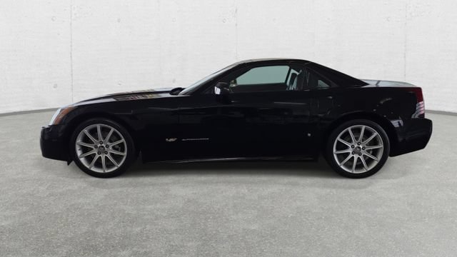 Used 2006 Cadillac XLR V RWD image 16