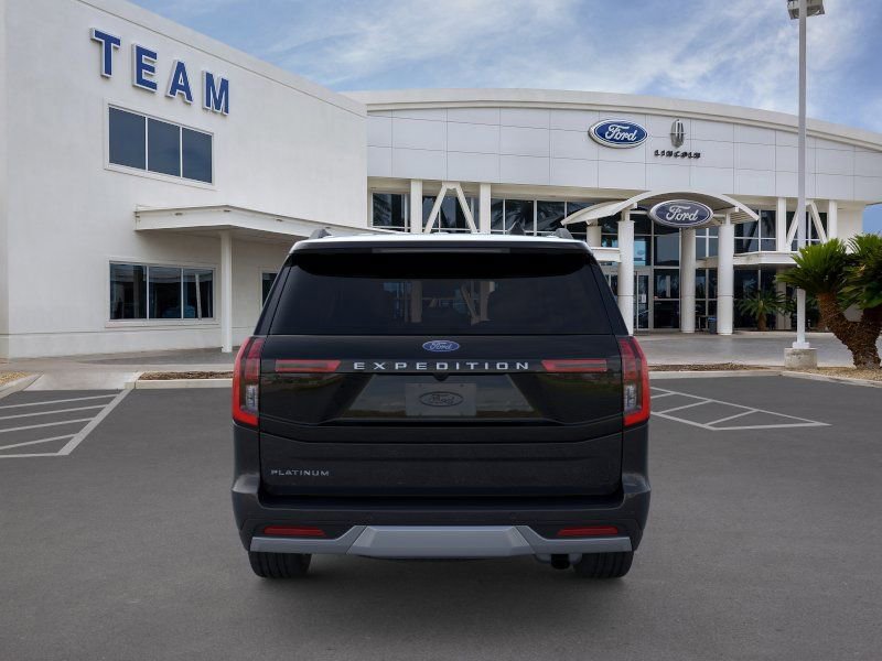 New 2026 Ford Expedition Platinum w/ Driver's Package AWD/4WD image 5
