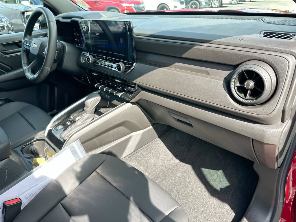 Used 2026 Chevrolet Colorado W/T w/ WT Custom Package RWD image 26