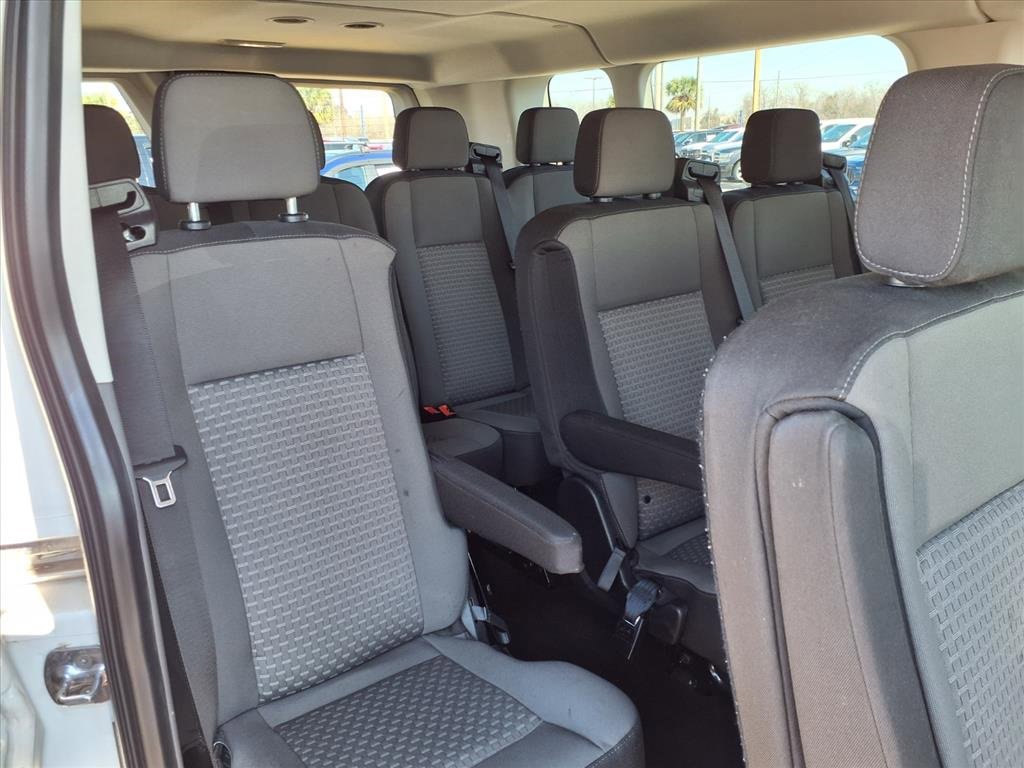 Used 2023 Ford Transit 350 XLT image 27